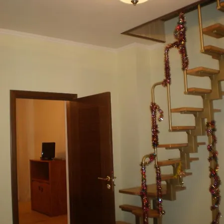 Tauer Πανσιόν Tatariv